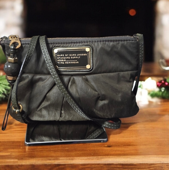 Marc By Marc Jacobs Nylon Crossbody-EUC - Picture 1 of 8